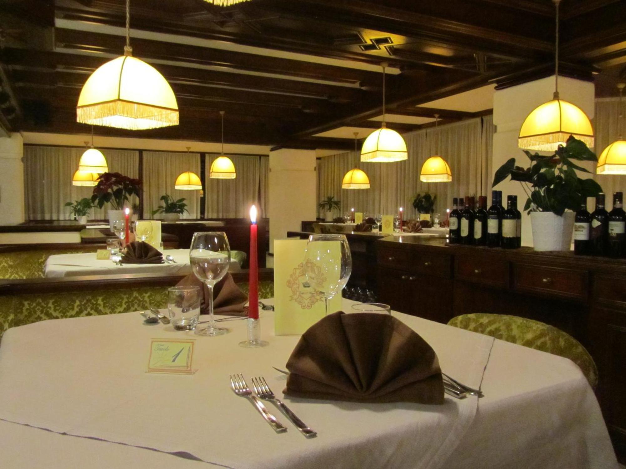 Hotel Corona Val di Zoldo Eksteriør bilde