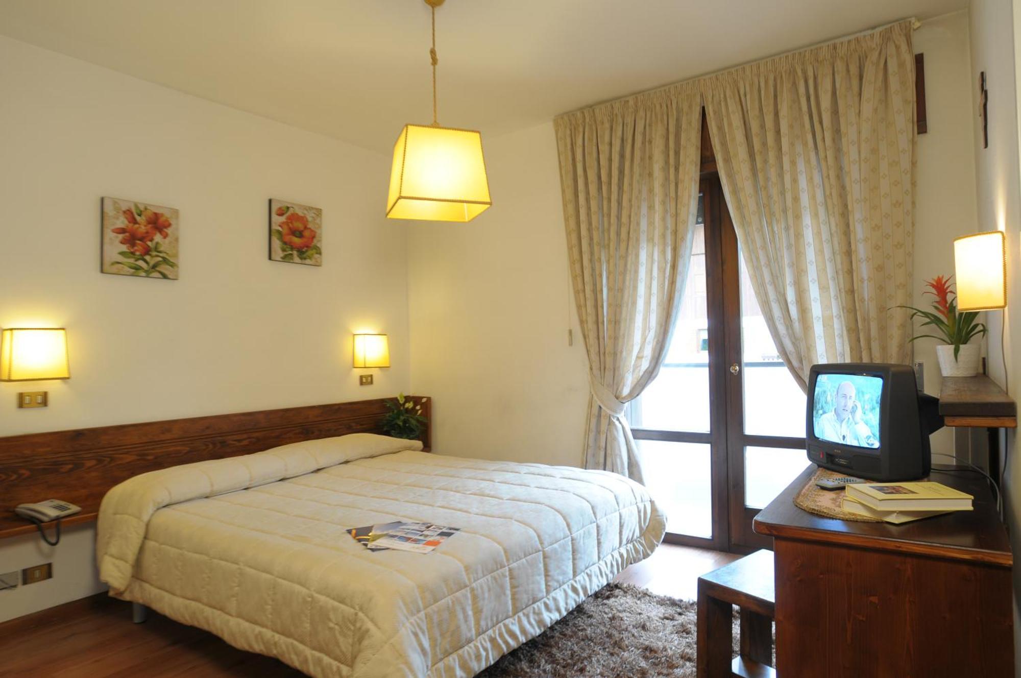 Hotel Corona Val di Zoldo Eksteriør bilde